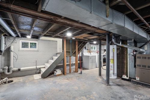 88 Central Ave, Metuchen NJ  08840-1862 exterior