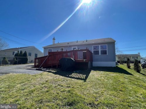 10 Bunting Brg Rd, Cookstown NJ 08511-1101 exterior