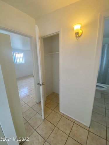 1104 Kentucky St, Tucson AZ  85714-3227 exterior