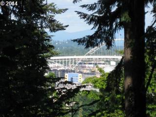 2180 Aspen Ave, Portland OR  97210-1217 exterior