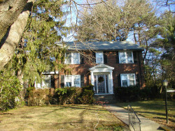 46 Devonshire Rd, Newton, MA 02468-2213