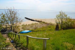 3995 Chesapeake Dr, Edgewater, MD 21037-4433