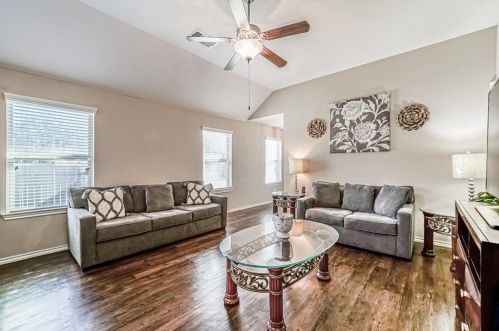 9115 Sweet Blue Jasmine Ln, Humble TX 77338-1518 exterior