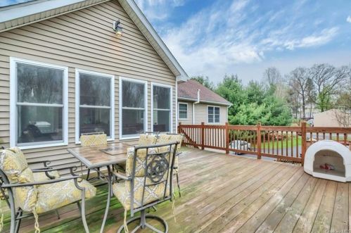 2478 Mt Hope Rd, Middletown NY 10940-7317 exterior