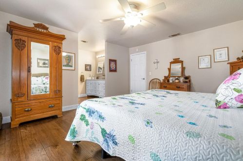 100 Cyn Rim Dr, Folsom CA 95630-2034 exterior