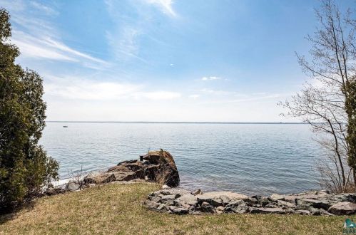 5418 London Rd, Duluth MN 55804-2511 exterior