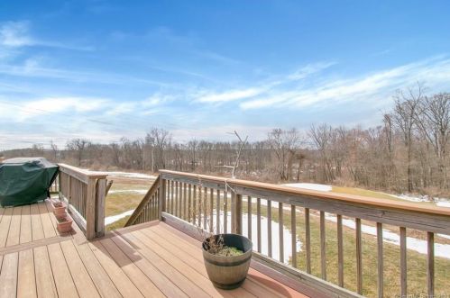 186 Country Club Dr, Seymour CT 06478-1196 exterior