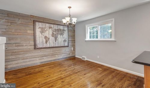 209 Foster Ave, Pittsburgh PA 15205-2352 exterior