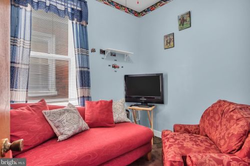 1920 16 St, Philadelphia PA 19145-3010 exterior