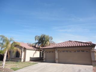 1921 Saint Anne Ave, Phoenix AZ  85042-9108 exterior