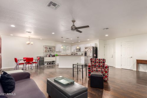 3242 Emile Zola Ave, Phoenix AZ 85032-6331 exterior