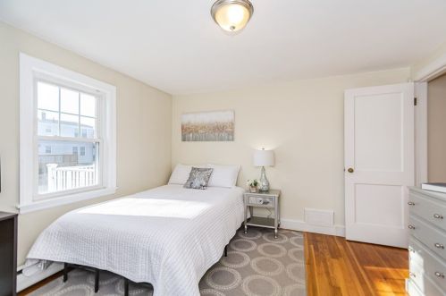 34 Columbia Blvd, Peabody MA 01960-6332 exterior