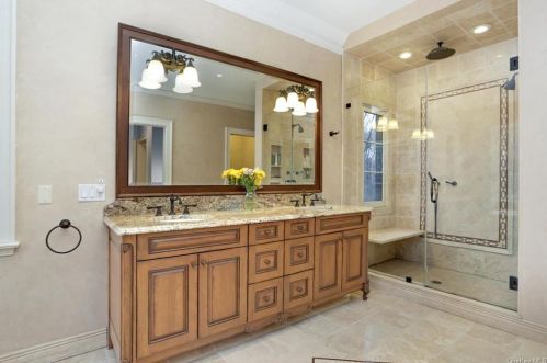 29 Sarles St, Armonk NY 10504-1230 exterior