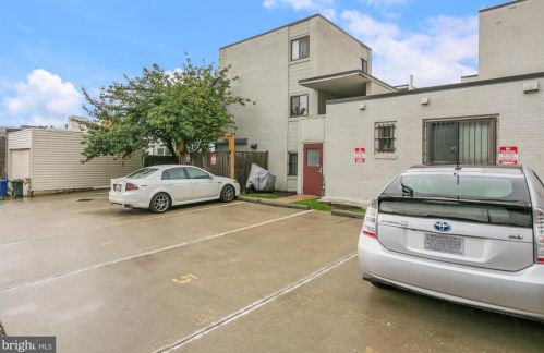 1225 Fairmont St, Washington DC  20009-5336 exterior