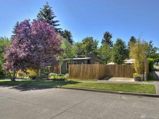 7901 31 Ave, Seattle WA  98126-3533 exterior