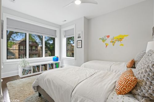 3625 Marshfield Ave, Chicago IL 60609-1325 exterior