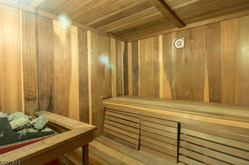 192 James St, Morristown NJ 07960-6410 exterior