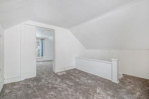 1310 Mcreynolds Ave, Grand Rapids MI 49504-3118 exterior