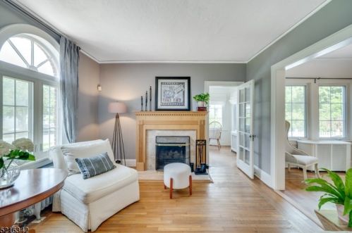 29 Plymouth Ave, Maplewood, NJ 07040-2334