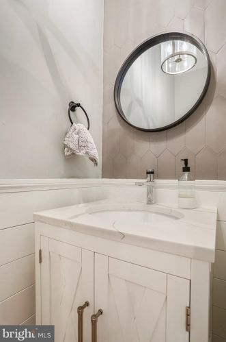 219 Morgan St, Washington DC  20001-1217 exterior