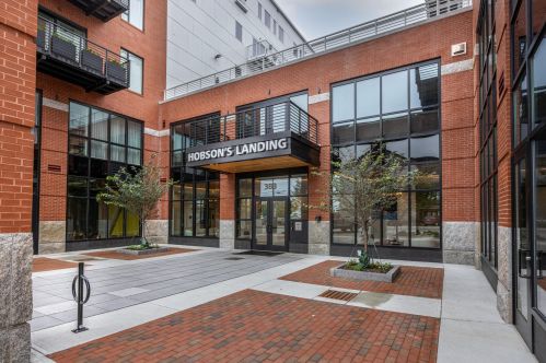 383 Commercial St, Portland ME  04102-3906 exterior