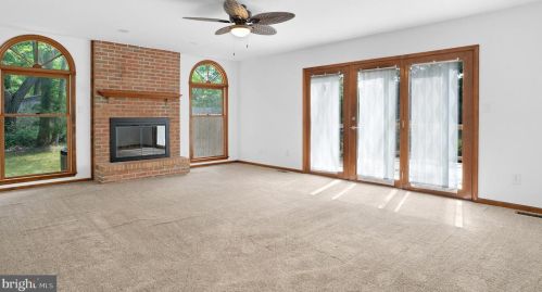 1 Madison Ct, Southampton NJ  08088-9046 exterior