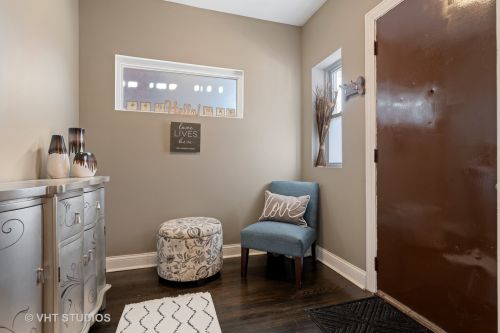 1025 Mayfield Ave, Chicago IL 60638-4404 exterior