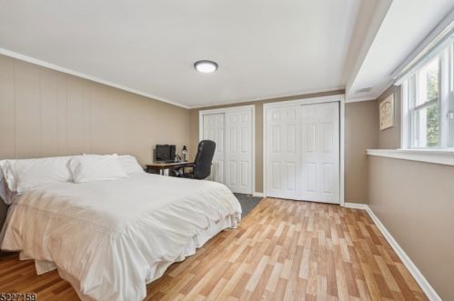 69 Sutton Dr, Berkeley Heights NJ 07922-2513 exterior