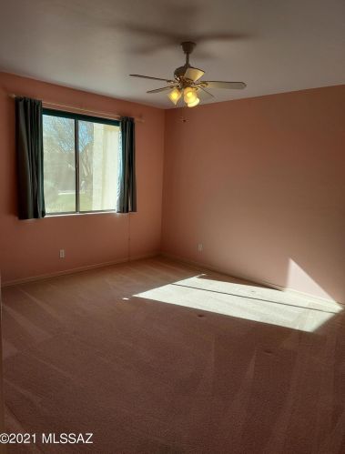 537 Aspenwood St, Green Valley AZ 85614-5976 exterior