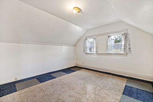 38 Minooka St, Pittsburgh PA 15210-3503 exterior