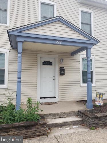 248 Oak St, Pottstown PA  19464-5355 exterior