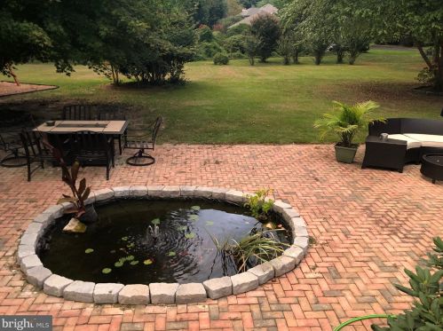 8565 Northbend Rd, Easton MD 21601-7331 exterior