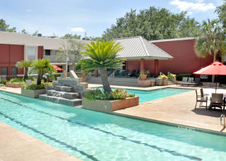 8162 Richmond Ave, Houston TX  77063-5903 exterior