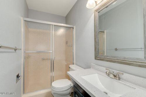 1123 El Camino Dr, Phoenix AZ 85051-4628 exterior