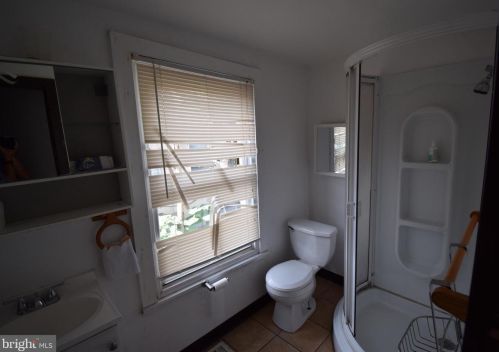 2224 11 St, Philadelphia PA 19133-1002 exterior