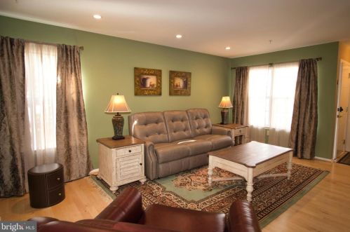 1641 Rockcress Dr, Jamison PA  18929-1646 exterior