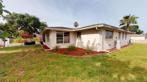 10338 Honeysuckle Ln, Port Richey FL  34668-3216 exterior