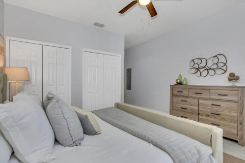 2520 Chestnut St, Tampa FL 33607-3305 exterior