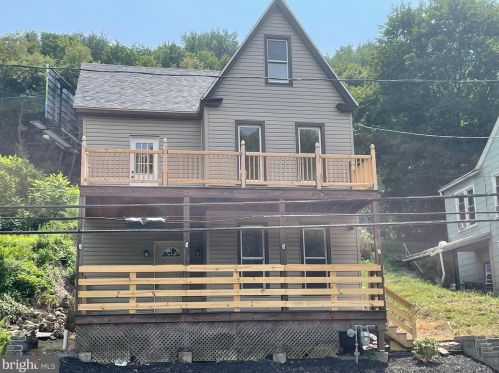 343 Nichols St, Primrose PA  17901-1213 exterior