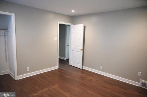 9427 Academy Rd, Philadelphia PA  19114-2623 exterior