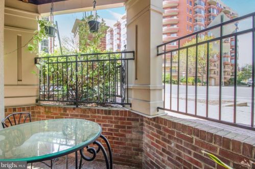 2330 14th St, Arlington VA  22201-2799 exterior