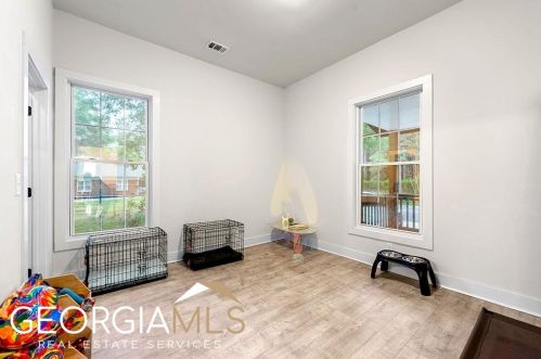 1666 Connally Dr, Atlanta GA 30344-1166 exterior