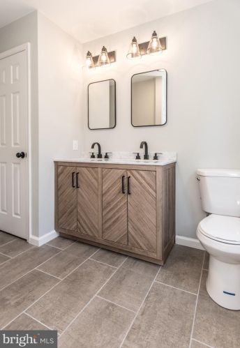 1915 Franklin St, Philadelphia PA 19122-2015 exterior