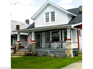 3585 127th St, Cleveland, OH 44105-0019