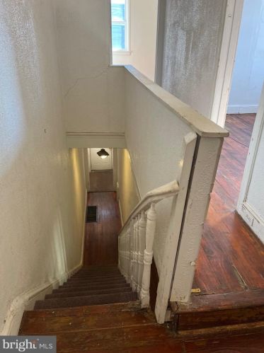 2038 5 St, Philadelphia PA 19148-2548 exterior