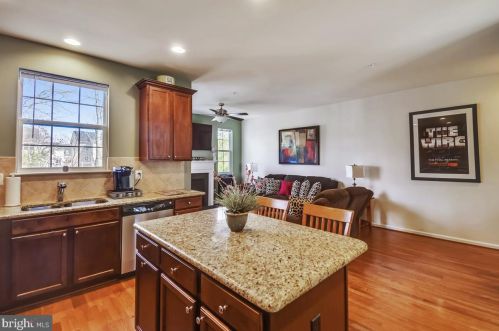 7417 Macon Dr, Glen Burnie MD 21060-8387 exterior