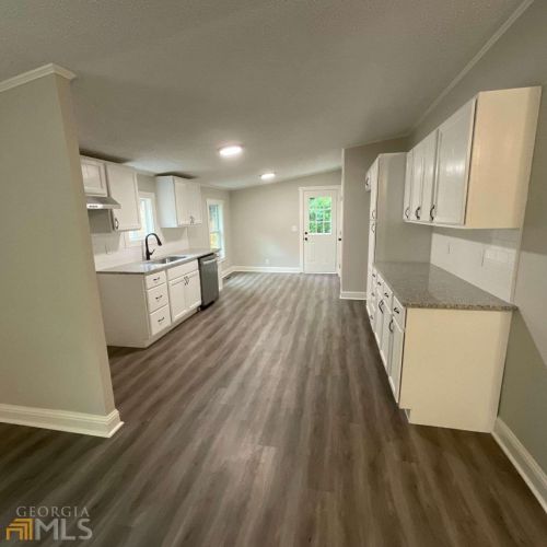 3235 Joe Parker Rd, Gainesville GA 30507-7995 exterior