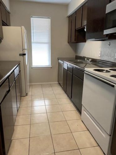 919 Rochelle Rd, Irving TX  75062-5655 exterior