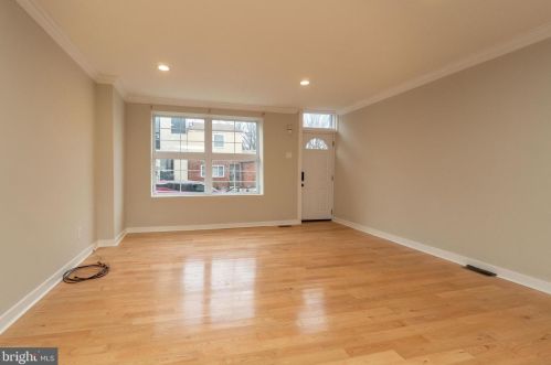 2104 Ellsworth St, Philadelphia PA  19146-2828 exterior