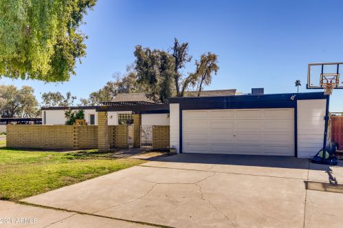 3001 Clinton St, Phoenix, AZ 85029-4231